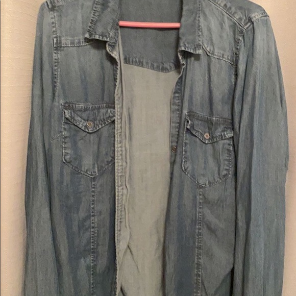 Clothes - Picture 11 of 16